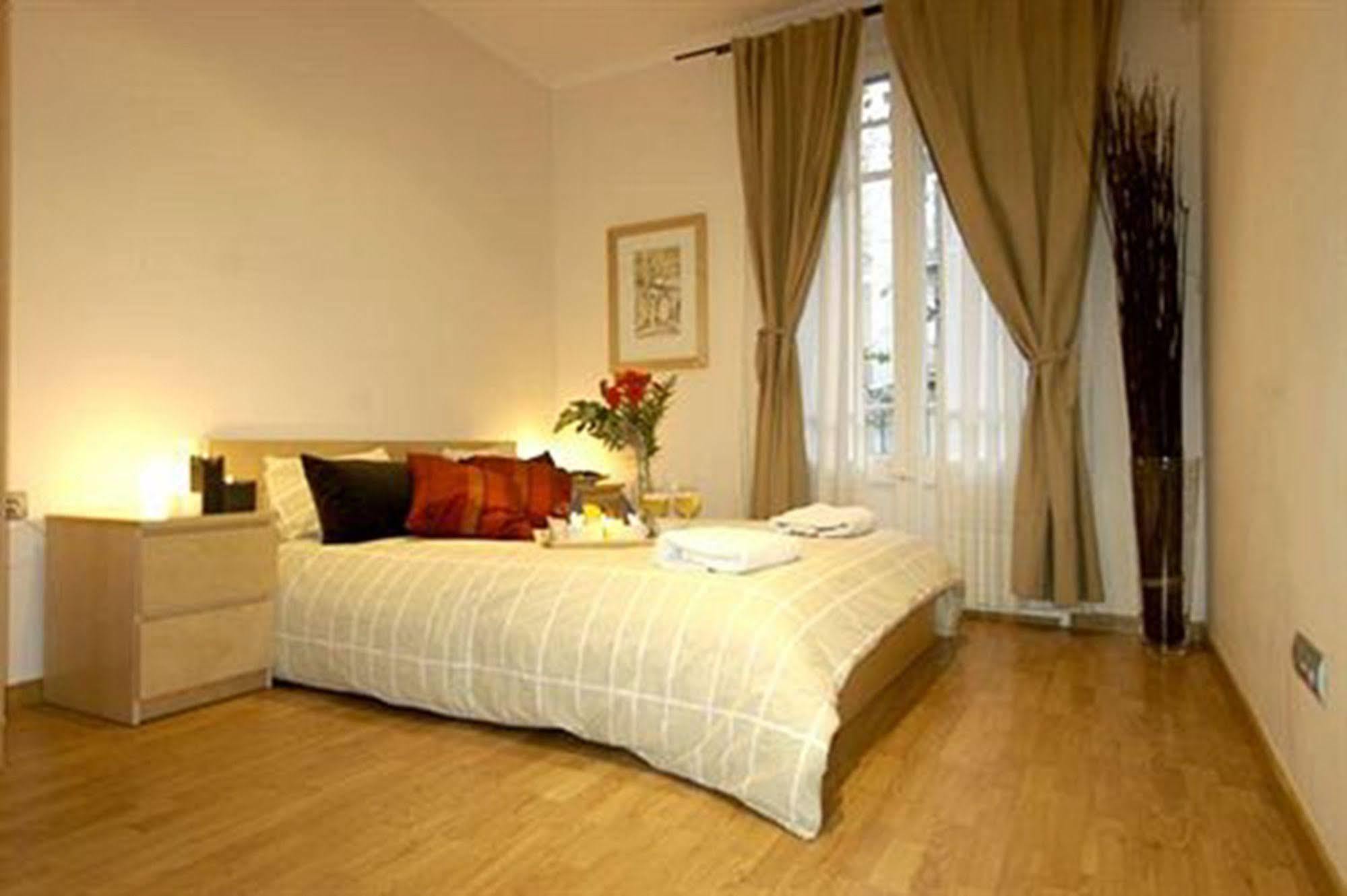 Sagrada266 By Chicstays Barcelone Extérieur photo